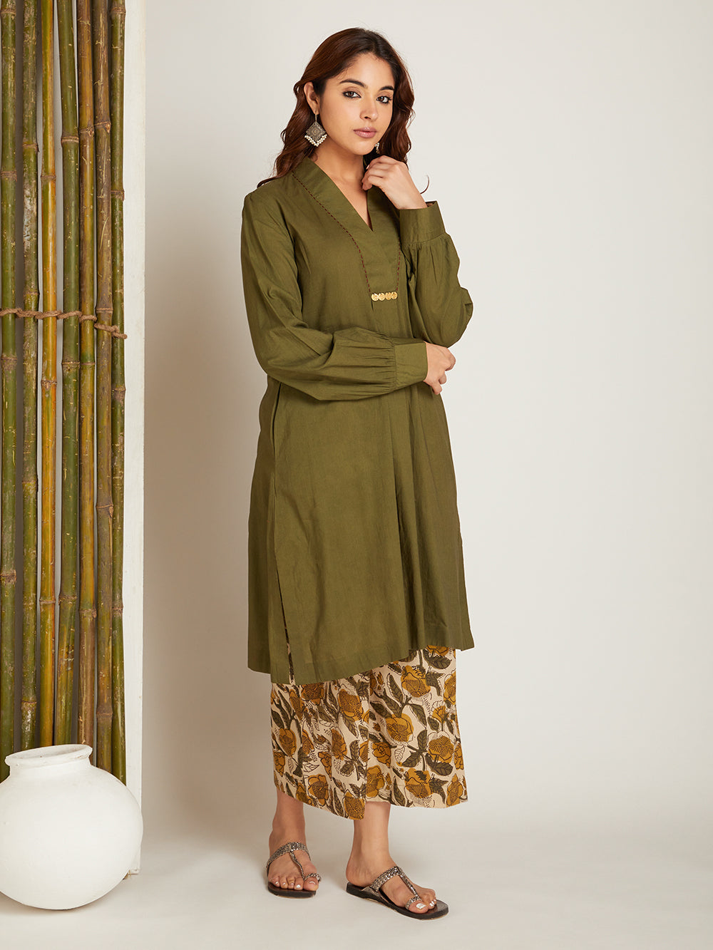 Box Pleated Neck Solid Kurta with Block Printed Palazzo