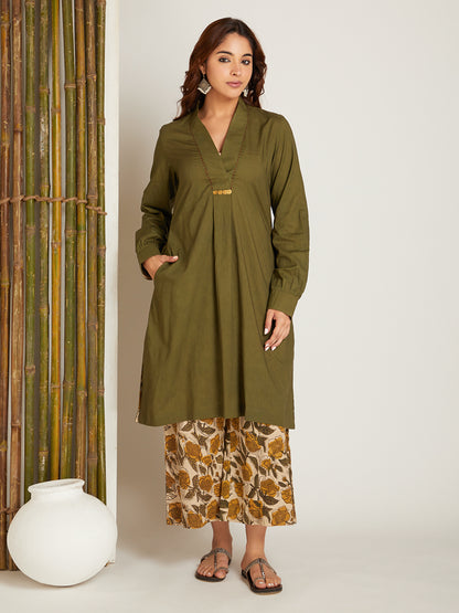 Box Pleated Neck Solid Kurta with Block Printed Palazzo