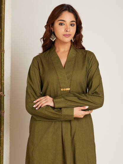 Box Pleated Neck Solid Kurta with Block Printed Palazzo