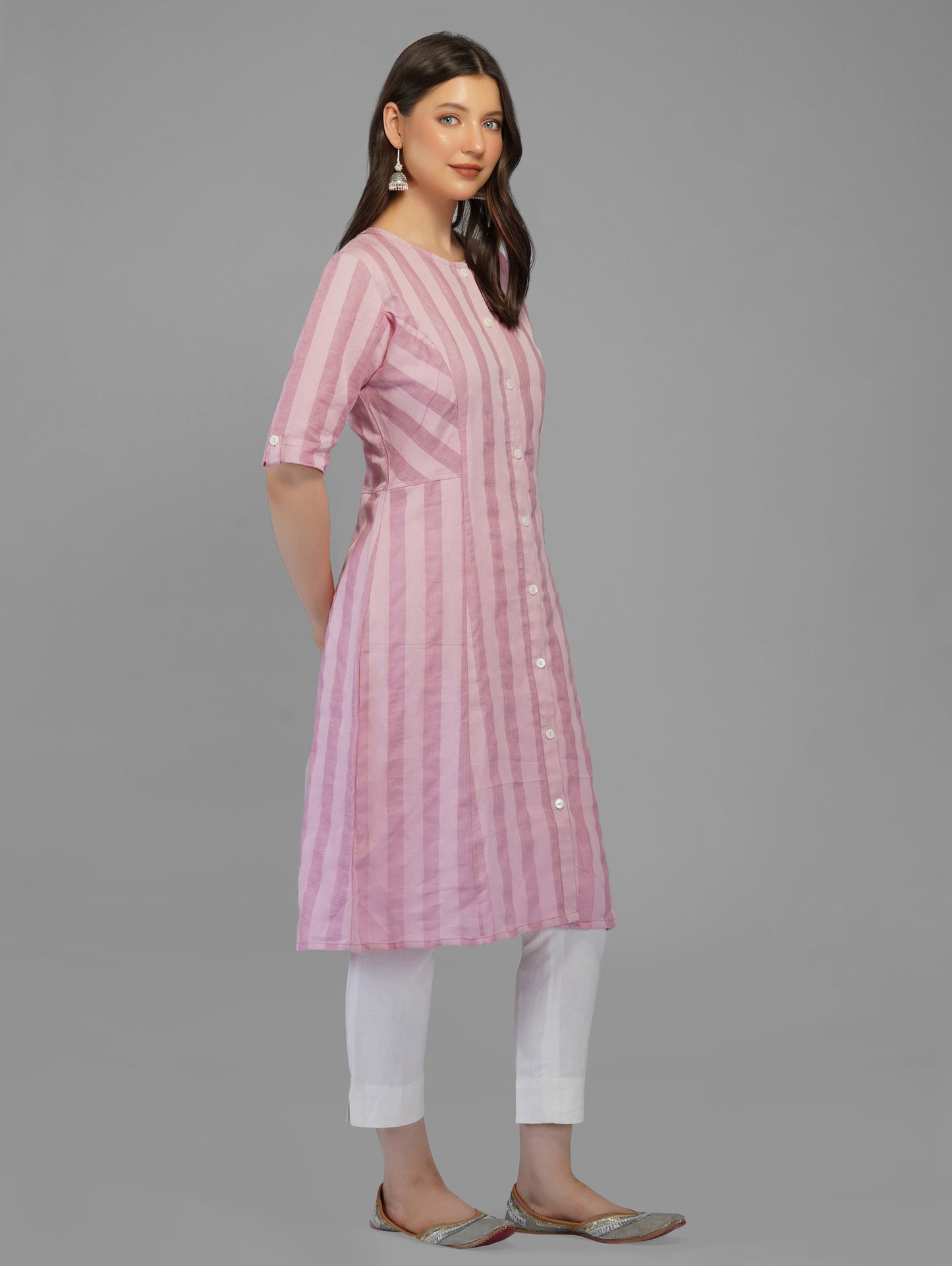 Lily Kurta