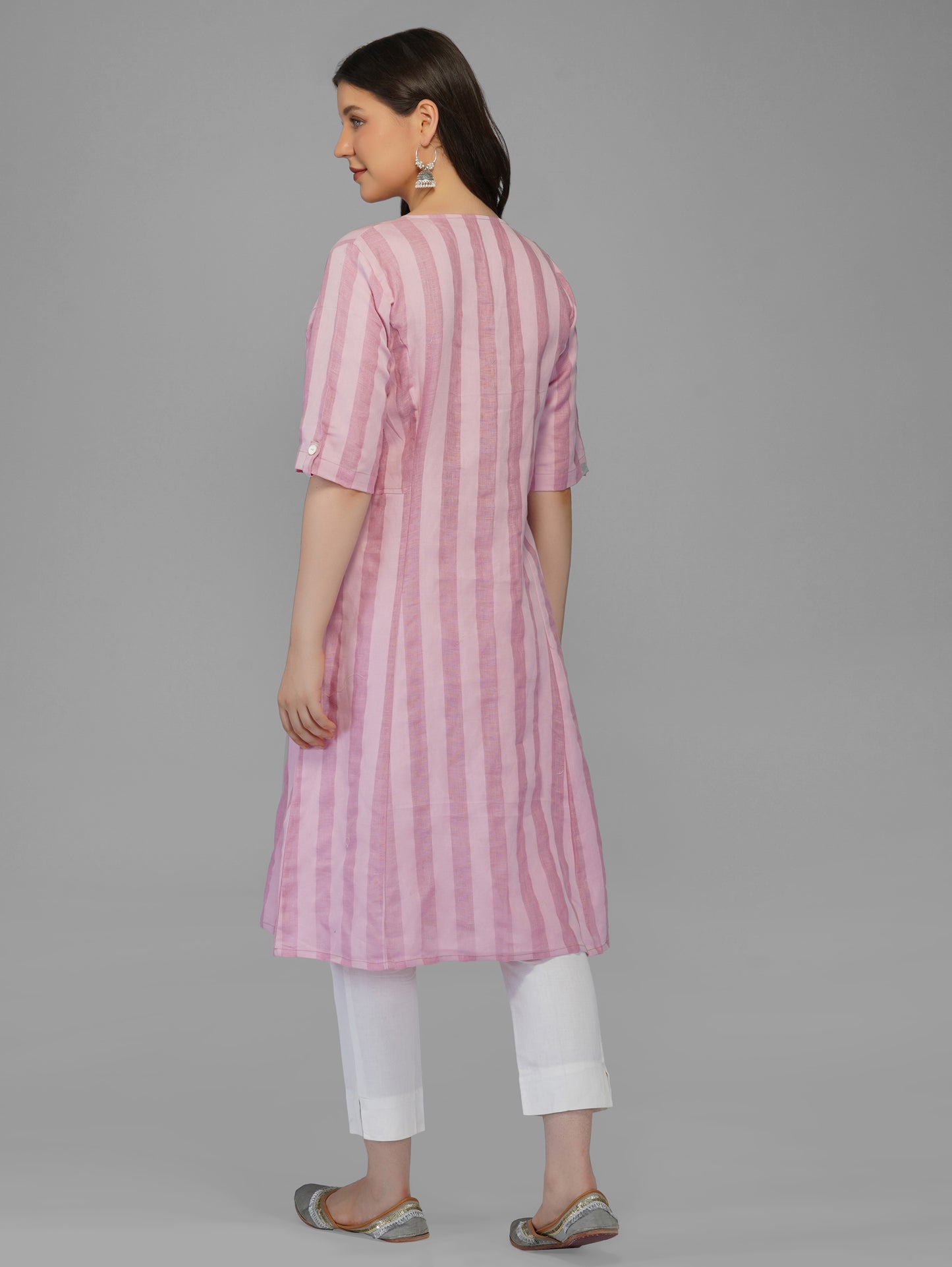 Lily Kurta